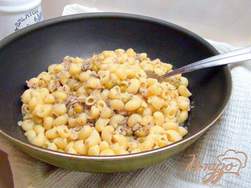 Паста с рыбными консервами, быстрый и очень вкусный вариант. Паста с рыбными консервами, быстрый и очень вкусный вариант.