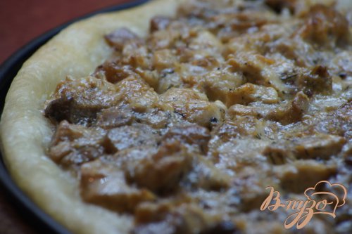 Пицца с курицей и белыми грибами Пицца с курицей и белыми грибами