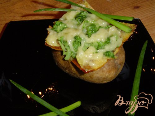 Запеченный картофель с брокколи Запеченный картофель с брокколи