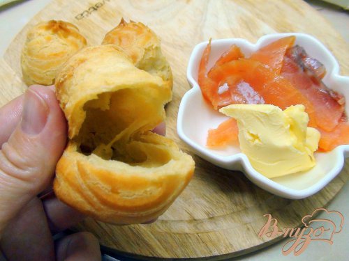 Профитроли с подкопчёной форелью для Дмитрия Впузика :) Профитроли с подкопчёной форелью для Дмитрия Впузика :)