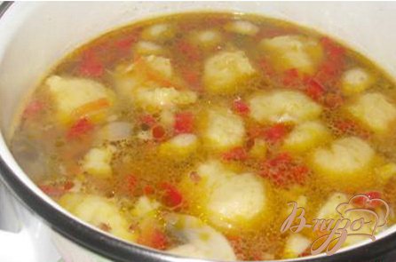 Гречневый суп с грибами и картофельными клецками