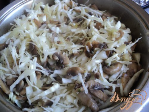 Блинный пирог с грибами и капустой. Блинный пирог с грибами и капустой.