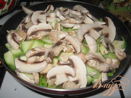 Овощное рагу  "Кабачки с грибами"