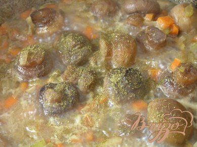 Грибочки в белом вине Грибочки в белом вине