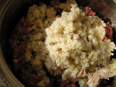 Мясной рулет с сыром и зеленью Мясной рулет с сыром и зеленью