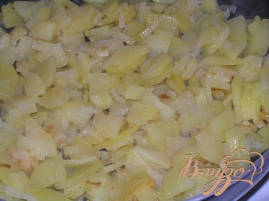 Тортилья с луком, чесноком и зеленым горошком Тортилья с луком, чесноком и зеленым горошком