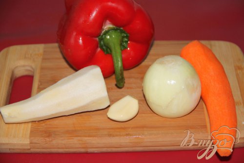 Куриные грудки в кремовом овощном соусе Куриные грудки в кремовом овощном соусе