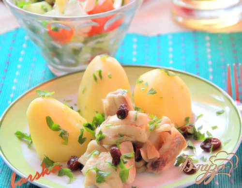 Рыбка, тушенная в пиве, с лимоном и изюмом Рыбка, тушенная в пиве, с лимоном и изюмом