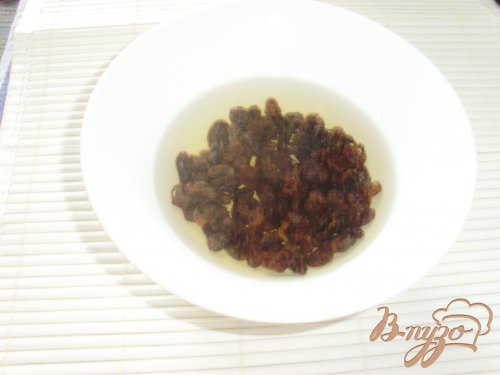 Рыбка, тушенная в пиве, с лимоном и изюмом Рыбка, тушенная в пиве, с лимоном и изюмом