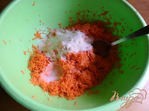 Оладьи с яблоками и морковью Оладьи с яблоками и морковью
