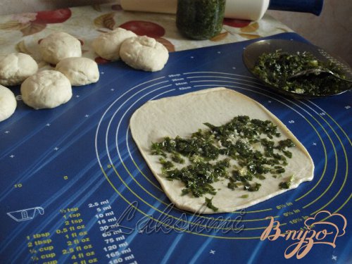 Багетики с зеленью и чесноком Багетики с зеленью и чесноком