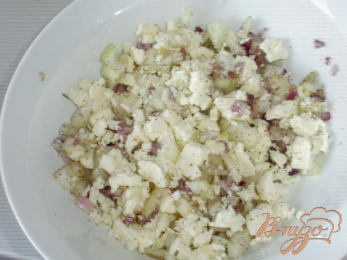 Куриные грудки на томатной сальсе, под брынзой Куриные грудки на томатной сальсе, под брынзой