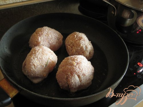 Котлеты из куриного филе с сыром Котлеты из куриного филе с сыром