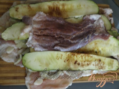 Рулет из сала с овощами Рулет из сала с овощами