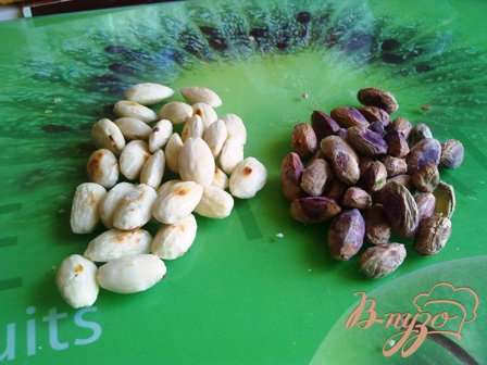 Cantuccini с миндалем и фисташками Cantuccini с миндалем и фисташками