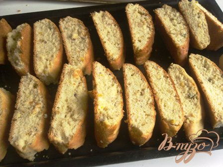 Cantuccini с миндалем и фисташками Cantuccini с миндалем и фисташками