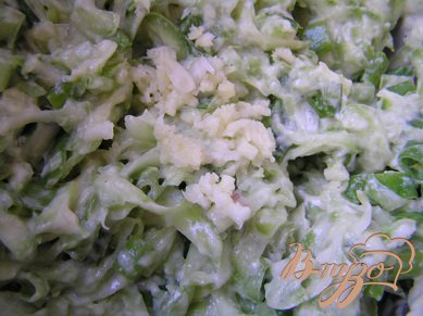 Кабачковые оладьи с зеленым луком Кабачковые оладьи с зеленым луком