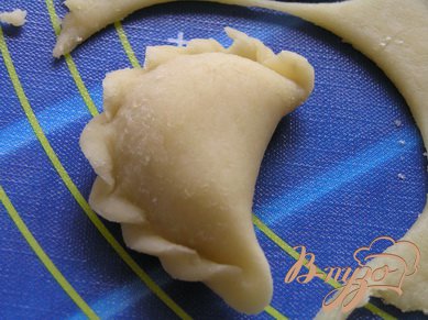 Вареники с черникой и соусом "под шафе" Вареники с черникой и соусом "под шафе"
