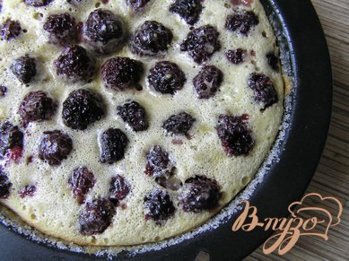 Клафути с пьяной ежевикой и фисташками Клафути с пьяной ежевикой и фисташками
