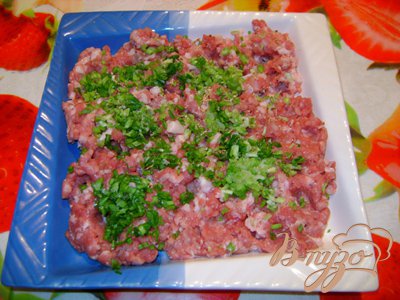 Сырный рулет с фаршем и маслинами "Сытый удав" Сырный рулет с фаршем и маслинами "Сытый удав"