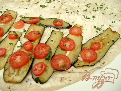 Закусочный рулет из лаваша с овощами! Закусочный рулет из лаваша с овощами!