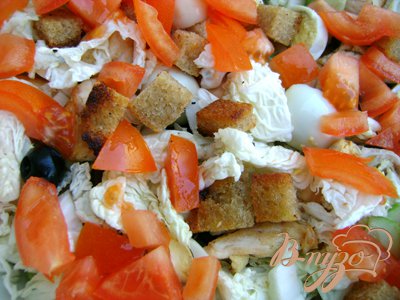Салат «Оливковый перепел» с куриным филе и пекинской капустой Салат «Оливковый перепел» с куриным филе и пекинской капустой