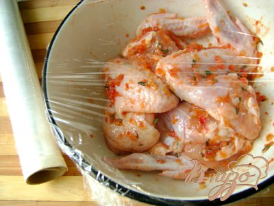 Куриные крылышки с аджикой и тимьяном Куриные крылышки с аджикой и тимьяном