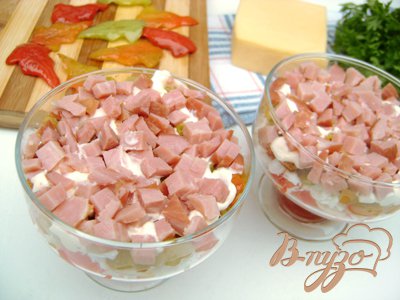 Салат-коктейль "Листопад" с ветчиной, сыром и сладким перцем:) Салат-коктейль "Листопад" с ветчиной, сыром и сладким перцем:)