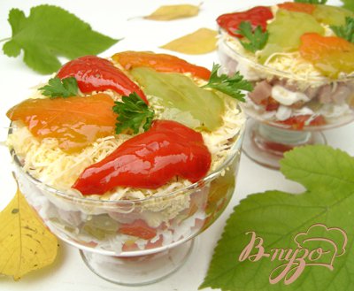 Салат-коктейль "Листопад" с ветчиной, сыром и сладким перцем:) Салат-коктейль "Листопад" с ветчиной, сыром и сладким перцем:)