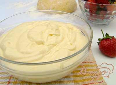 Летний творожный пирог с клубникой Летний творожный пирог с клубникой