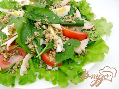Вкуснейший салат с копчёным мясом и миндалём Вкуснейший салат с копчёным мясом и миндалём