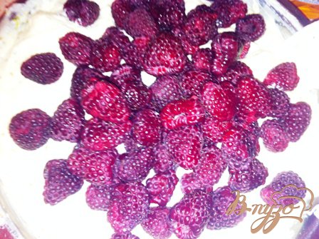 Семифреддо с малиной и фисташками Семифреддо с малиной и фисташками