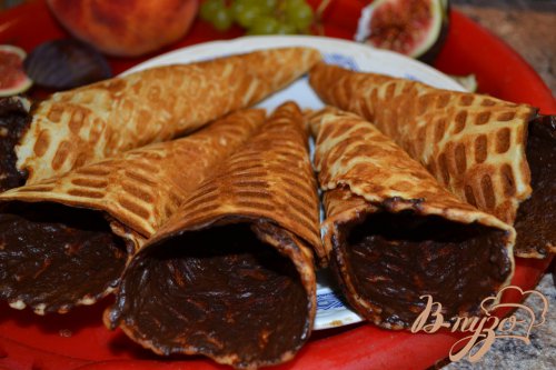 Корзиночки с виноградом и инжиром. Корзиночки с виноградом и инжиром.