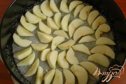 Яблочный пирог с корицей и кардамоном Яблочный пирог с корицей и кардамоном