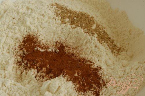 Яблочный пирог с корицей и кардамоном Яблочный пирог с корицей и кардамоном