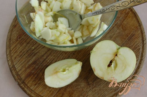 Пирог медовый с маком, яблоками и орехами Пирог медовый с маком, яблоками и орехами