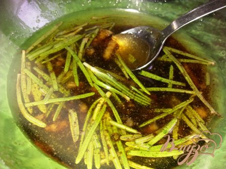 Мясо запеченное с розмарином и овощами Мясо запеченное с розмарином и овощами