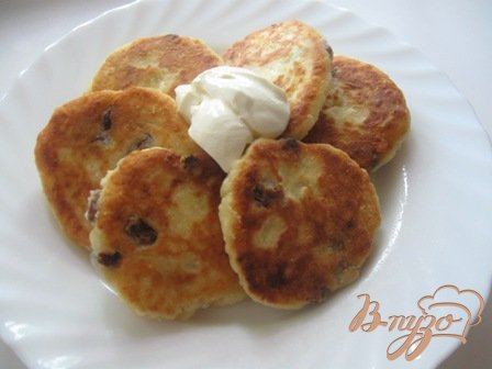 Сырники с изюмом. Сырники с изюмом.