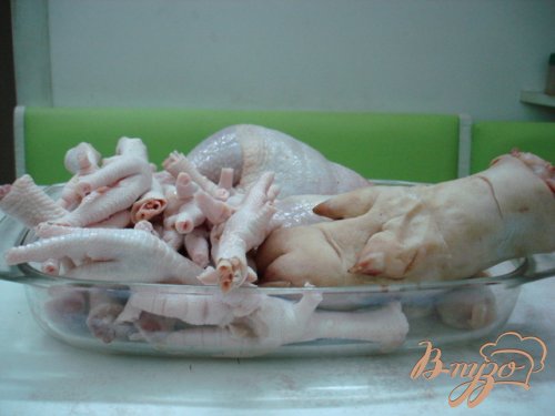 Холодец из куриных лапок. Холодец из куриных лапок.