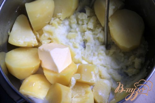 Мусака с брокколи и картофельным пюре Мусака с брокколи и картофельным пюре
