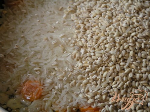 Паэлья из риса и перловки с морепродуктами Паэлья из риса и перловки с морепродуктами