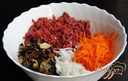 Картофельные зразы с грибами и говядиной Картофельные зразы с грибами и говядиной