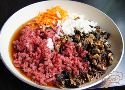 Картофельные зразы с грибами и говядиной Картофельные зразы с грибами и говядиной