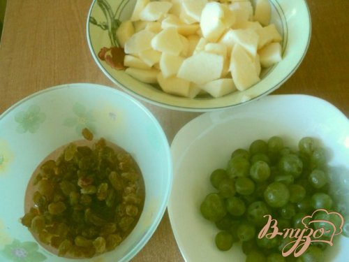 Пирог из лаваша с яблоками и виноградом Пирог из лаваша с яблоками и виноградом