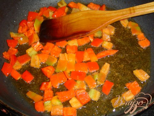 Кекс с маслинами, оливками, фетой и паприкой Кекс с маслинами, оливками, фетой и паприкой