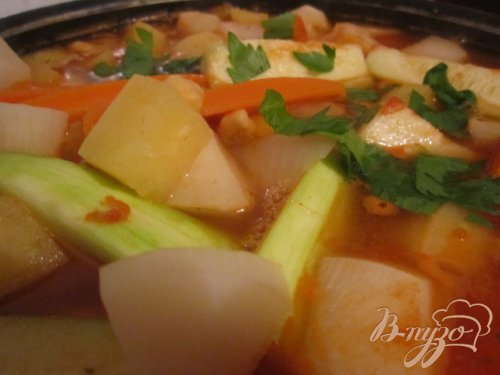 Овощное рагу с крупой кус- кус по-восточному Овощное рагу с крупой кус- кус по-восточному