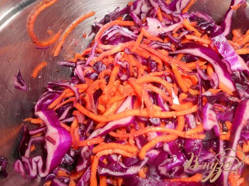 Салат с курицей и кешью Салат с курицей и кешью