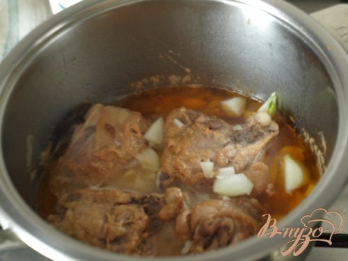 Курица ,тушеная с картофелем Курица ,тушеная с картофелем