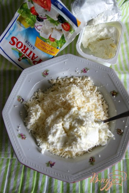Сырный дип с маслинами и и огурцом Сырный дип с маслинами и и огурцом