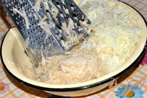 Оладьи из картофеля с кольраби Оладьи из картофеля с кольраби